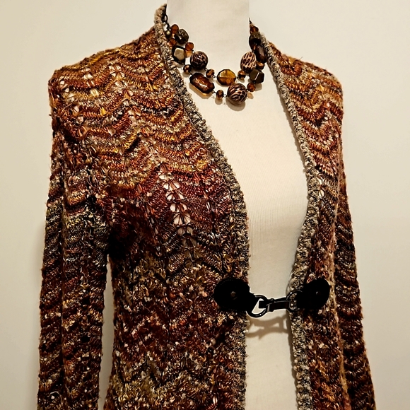 dressbarn Multicolor brown tan rust open knit horse bit closure Petite Small EUC - Picture 1 of 8